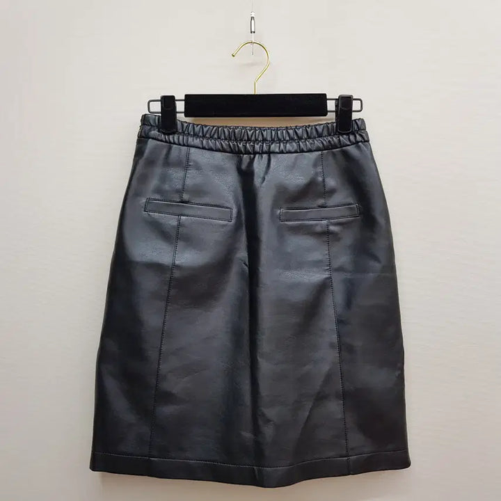 [BUNJANG] System Eco Leather Bending Skirt / 한섬 시스템 2023 에코 레더 밴딩 스커트 61-90사이즈