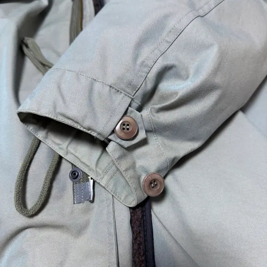 [BUNJANG] Begin202 Khaki Parka Coat / Begin202 브랜드의 개파카 스타일 코트
