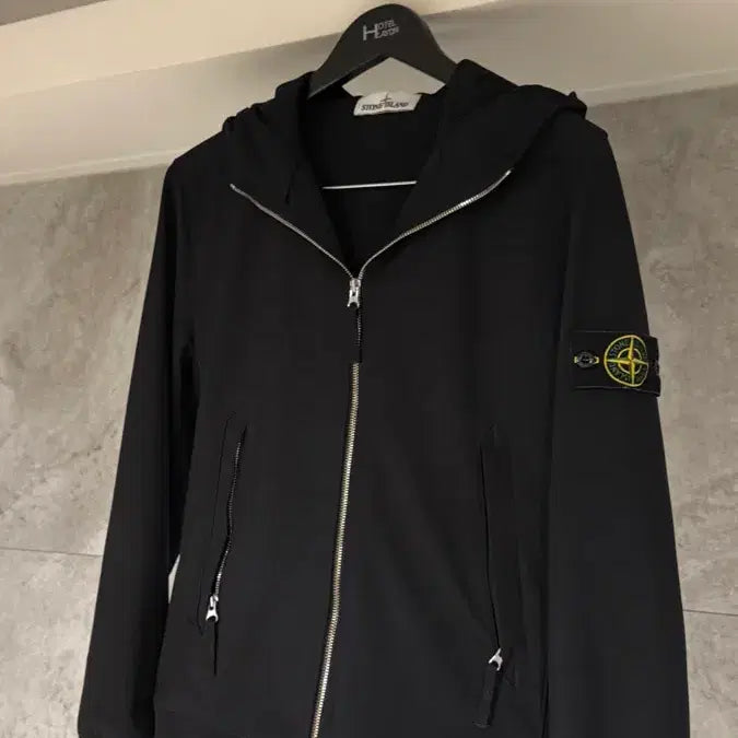 [BUNJANG] Stone Island Soft Shell Windbreaker Jacket / (상태 좋음) 스톤아일랜드 소프트쉘 바람막이 s