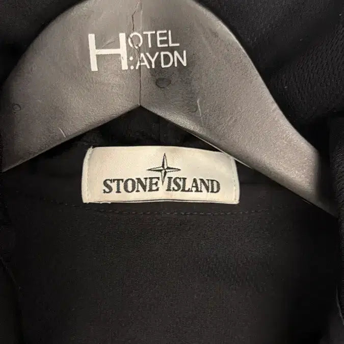 [BUNJANG] Stone Island Soft Shell Windbreaker Jacket / (상태 좋음) 스톤아일랜드 소프트쉘 바람막이 s