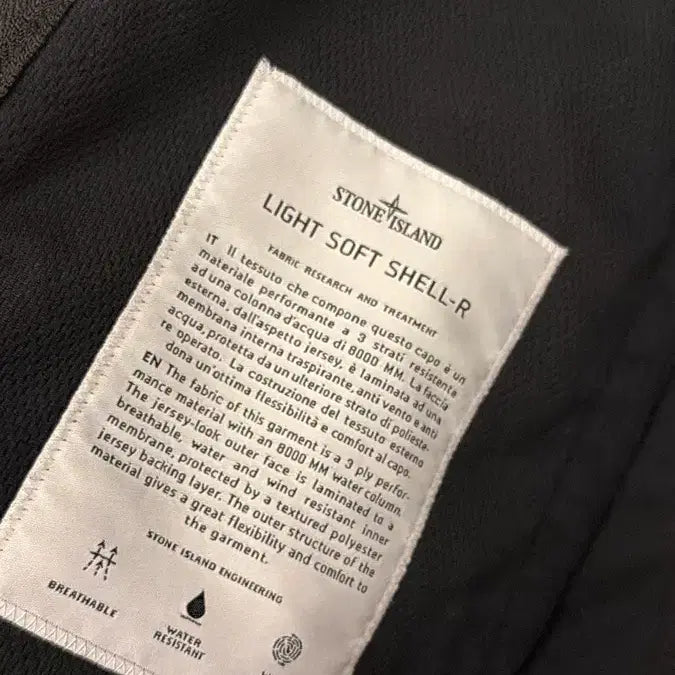 [BUNJANG] Stone Island Soft Shell Windbreaker Jacket / (상태 좋음) 스톤아일랜드 소프트쉘 바람막이 s