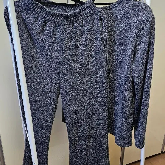 [BUNJANG] Unbranded U-Neck Two-Piece Terry Set - Charcoal / 국내제작 투피스 쭈리세트 / 유넥 패드 쭈리 투피스 차콜