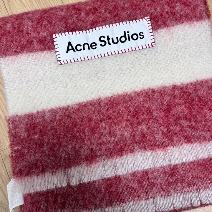 [BUNJANG] Acne Studios Stripe Muffler Red/White / 아크네 스튜디오 스트라이프 머플러 레드/화이트