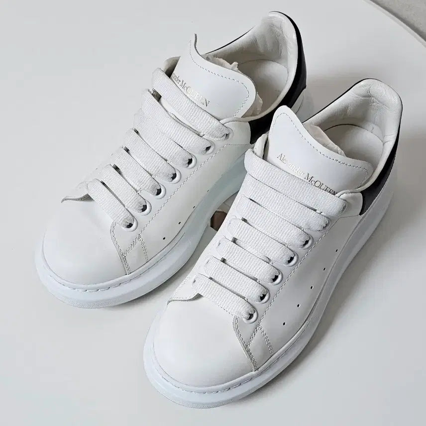 [BUNJANG] Alexander McQueen Oversized Sneakers EU39 / 알렉산더 맥퀸 오버솔 스니커즈 EU39 (250) 정품