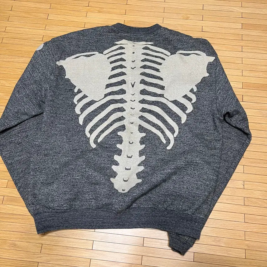 [BUNJANG] Capital Bone Crewneck Sweatshirt Charcoal (Size 5) / 캐피탈 본 크루넥 스웻 차콜