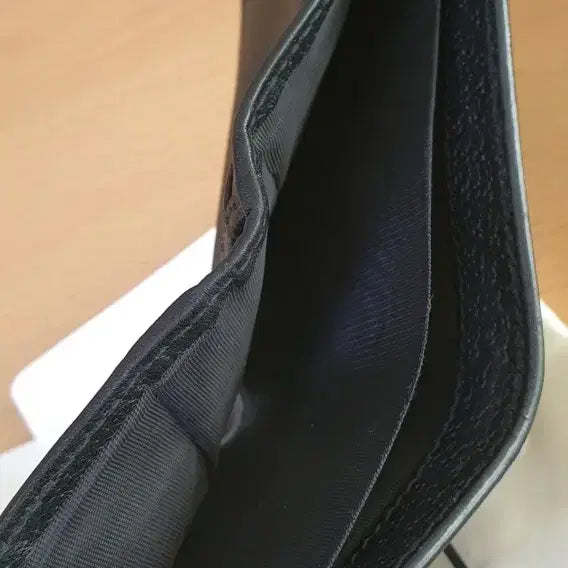 [BUNJANG] Gucci Bee Bifold Wallet / 구찌 꿀벌 반지갑/지갑 새상품급 정품(감정O)