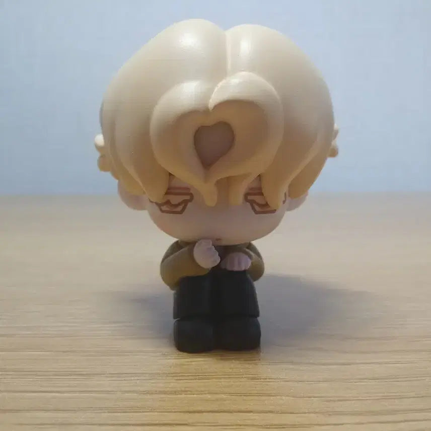 [BUNJANG] ATEEZ Luca Figure / 에이스테 루카 피규어 팝니다