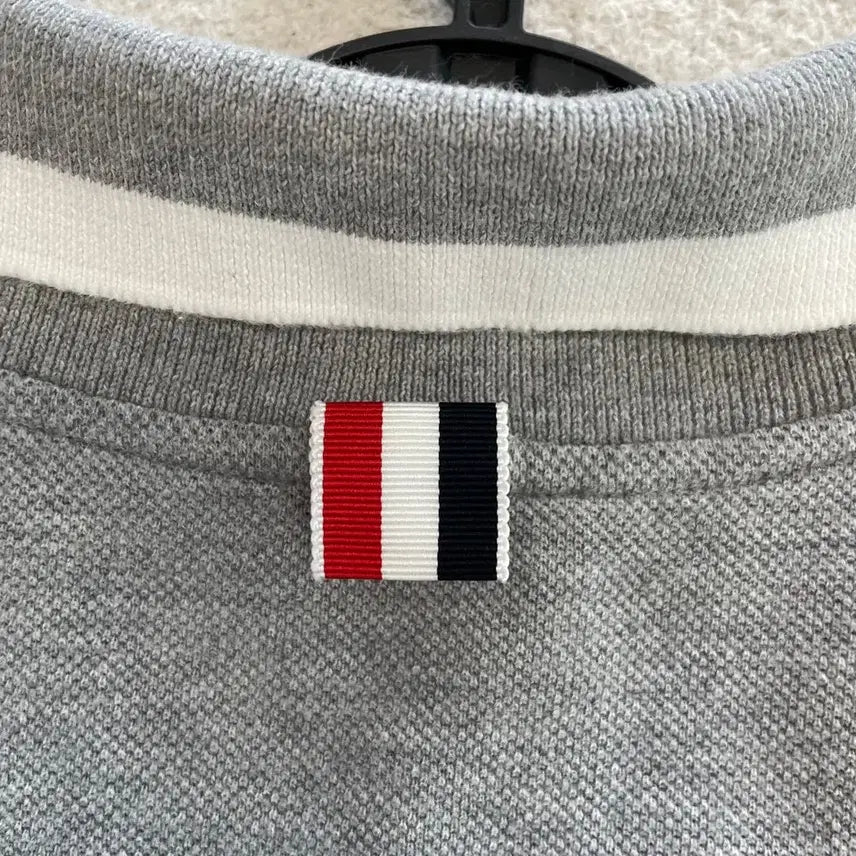[BUNJANG] Thom Browne Polo Shirt Gray / 톰브라운 피케 래글런 반팔카라티 2