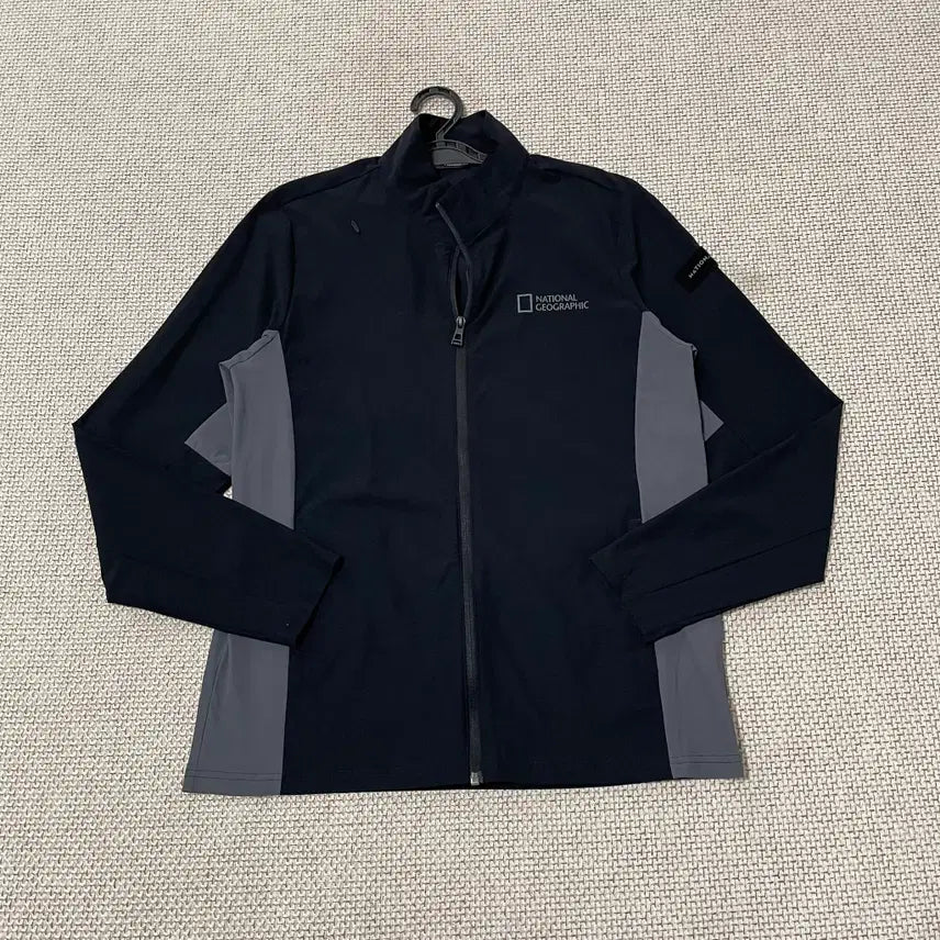 [BUNJANG] National Geographic Training Top (Zip-up) - Size 100 / L 네셔널지오그래픽 트레이닝복 집업 상의 N.9311