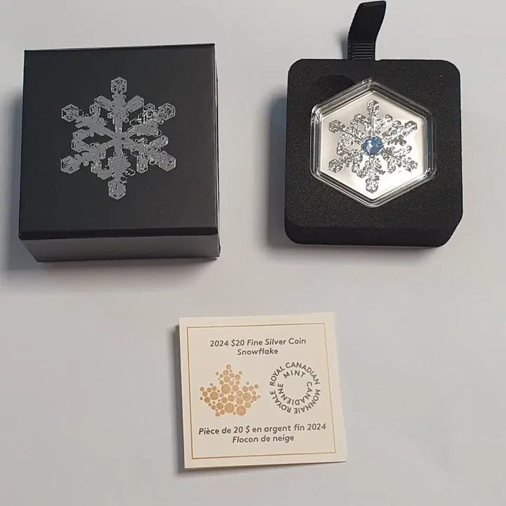 [BUNJANG] 2024 Canadian Snowflake 1.04oz .9999 Silver Coin with Blue Crystal / 캐나다 1.04온스 은화 2024 눈송이 블루 크리스탈 실버바 은 달러