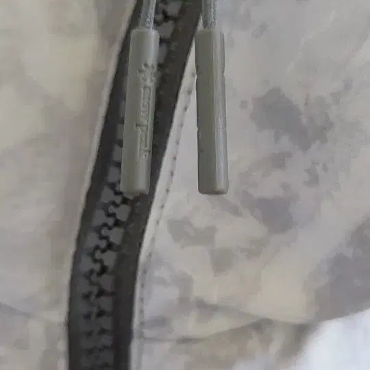 [BUNJANG] Snowpeak Camo Pattern Down Padding / 스노우피크 카모 패턴 다운 패딩