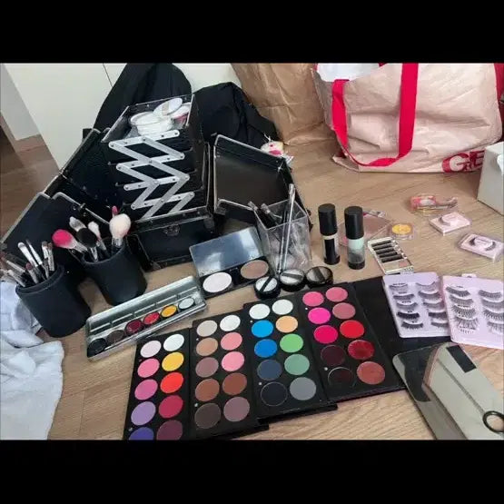 [BUNJANG] Makeup Practical Exam Materials / 메이크업실기재료