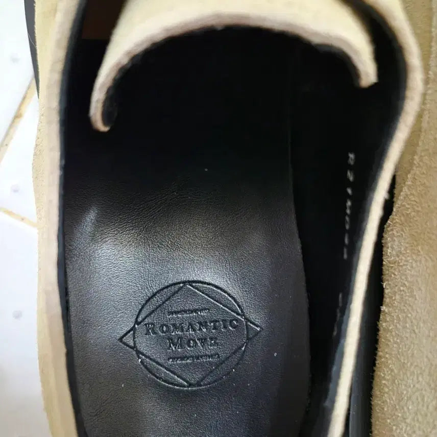 [BUNJANG] Romanticmove Juwoojae Collaboration Suede Derby Shoes Ivory 280 / 스웨이드 더비슈즈 아이보리 280