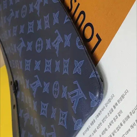 [BUNJANG] Louis Vuitton Shadow Clutch Bag / 루이비통 쉐도우 클러치/클러치백 한정판 정품S급(감정O)