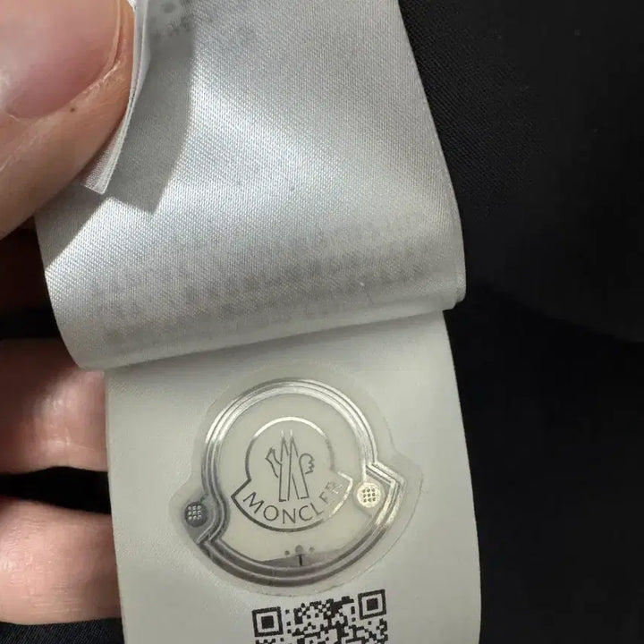 [BUNJANG] Moncler 1952 Reversible Down Comae Padded Jacket / 몽클레어 1952 블랙 리버시블 다운 코마에 패딩, 공홈 등록 완료