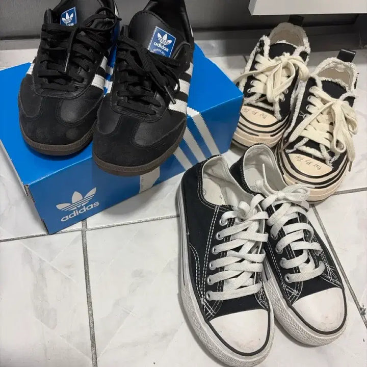[BUNJANG] Adidas Samba OG Black White Sneakers (3 Pairs) / 총2 )아디다스 삼바 OG 블랙 화이트 210  + 운동화 (225) 덤