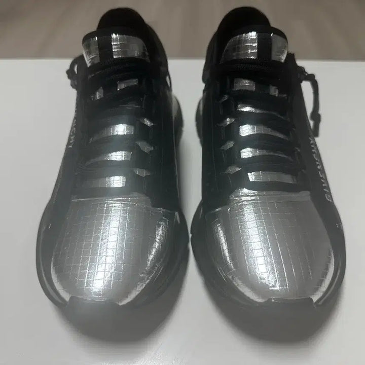 [BUNJANG] Givenchy Silver Sneakers Size 7 / 지방시 실버 스니커즈 사이즈7