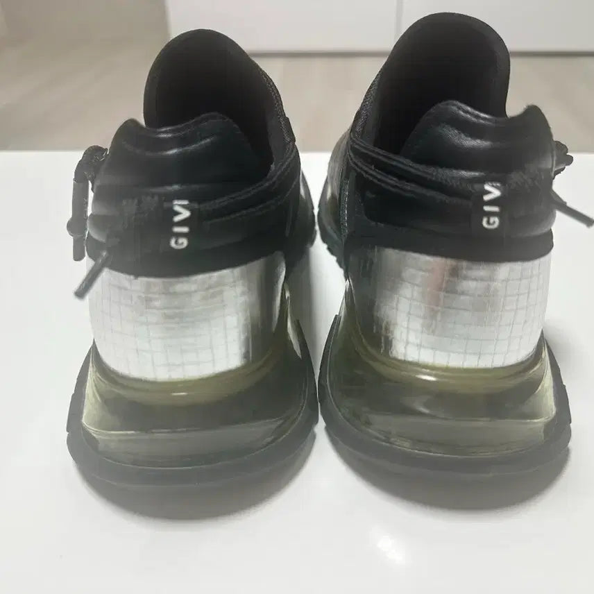 [BUNJANG] Givenchy Silver Sneakers Size 7 / 지방시 실버 스니커즈 사이즈7