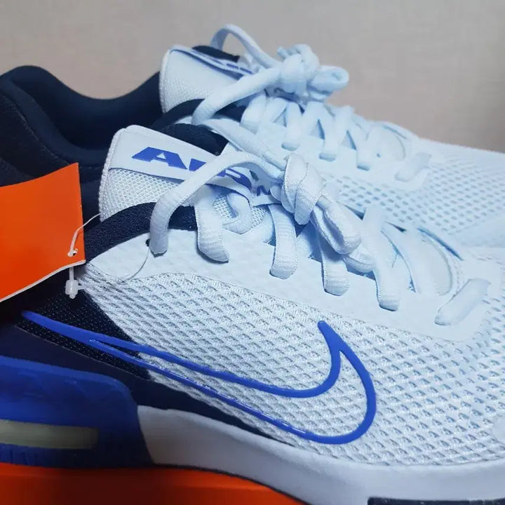 [BUNJANG] Nike Air Max Alpha Trainer 6 Sneakers / (새제품) 나이키 에어맥스 알파 트레이너6