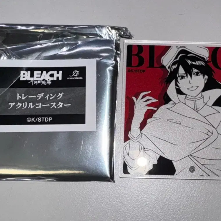 [BUNJANG] Bliich Bambietta Acrylic Stand (Buzz Bee Ichigo) / 블리치 밤비에타  아크릴판 (버즈비 이치고