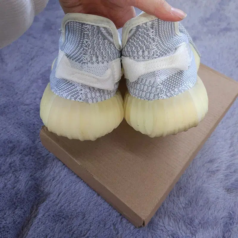 [BUNJANG] Adidas Yeezy Boost Sneakers / [265] 아디다스 이지부스터 운동화