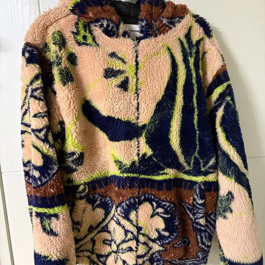 [BUNJANG] Le Sserafim Fleece Jacket / (L)디네댓 후리스 판매합니다!!