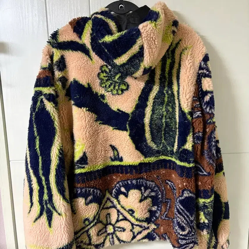 [BUNJANG] Le Sserafim Fleece Jacket / (L)디네댓 후리스 판매합니다!!