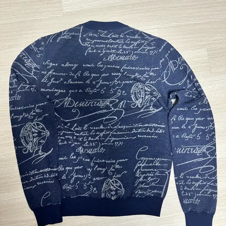 [BUNJANG] BaeLuti Scripto Knit M / 벌루티 정품 남녀공용 스크리토 니트 M