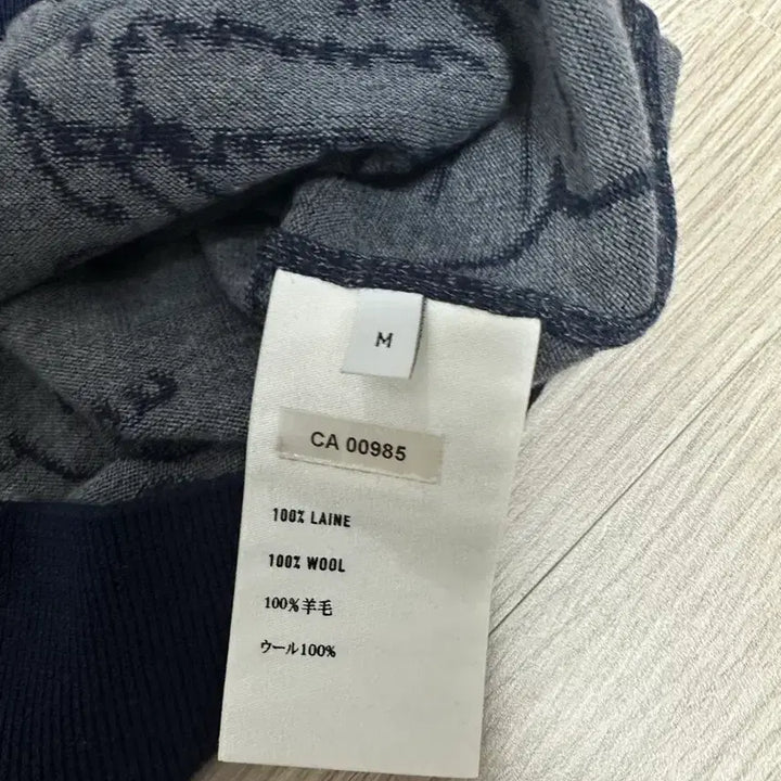 [BUNJANG] BaeLuti Scripto Knit M / 벌루티 정품 남녀공용 스크리토 니트 M