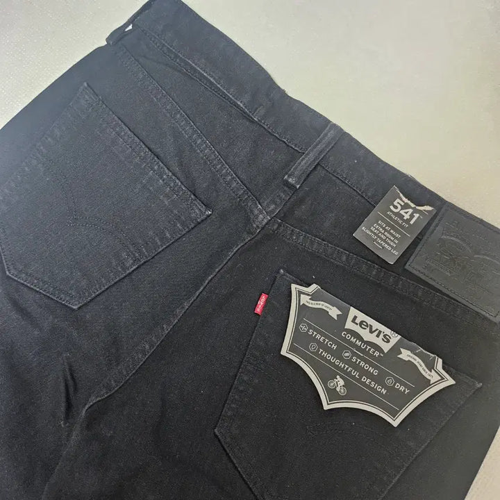[BUNJANG] Levis 541 Black Jeans / 리바이스 541 / 블랙진 / 새상품