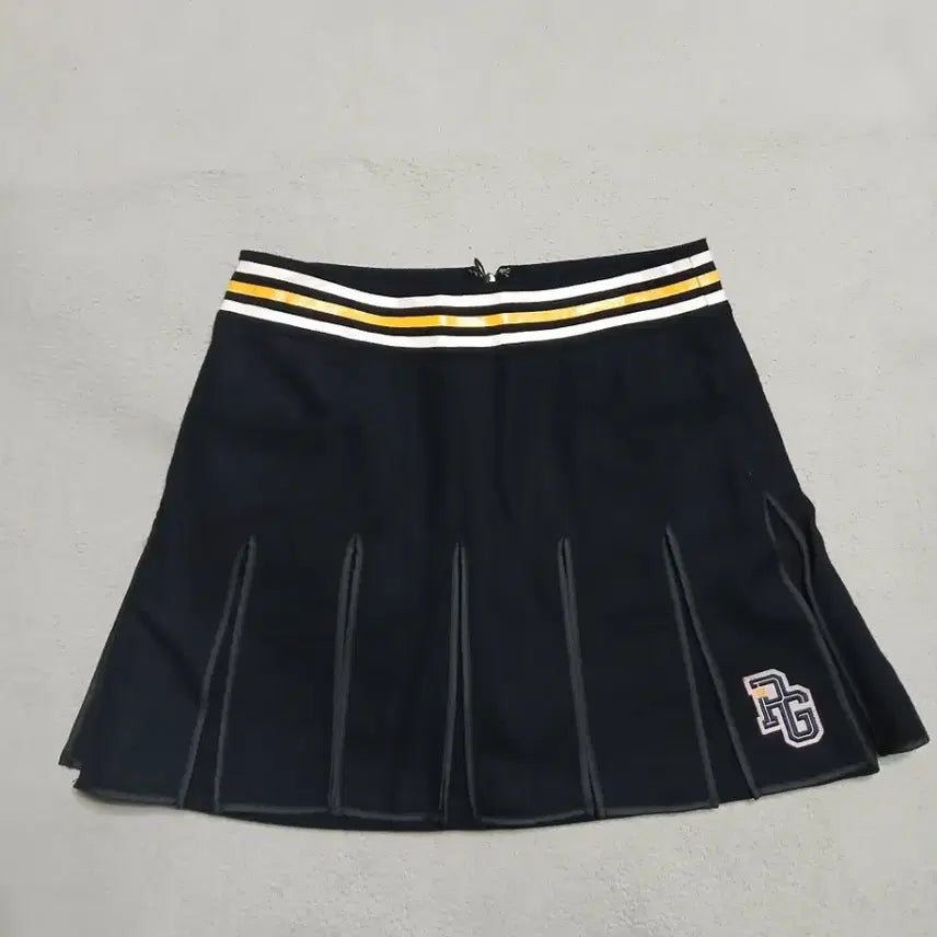 [BUNJANG] Pearly Gates Golf Skirt (Size 44) / 파리게이츠 골프 치마 44싸이즈