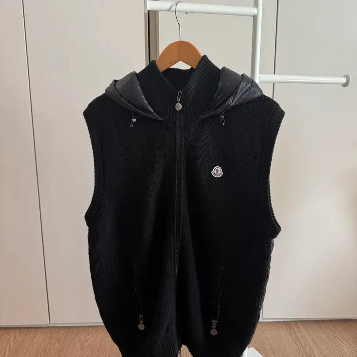 [BUNJANG] Moncler Vest XL / 몽클레어 니트패딩조끼 XL 사이즈