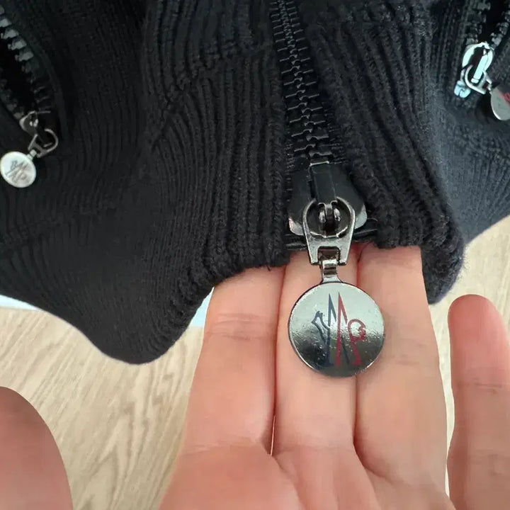 [BUNJANG] Moncler Vest XL / 몽클레어 니트패딩조끼 XL 사이즈