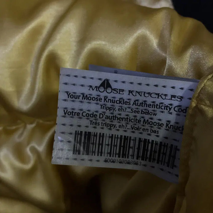 [BUNJANG] Moose Knuckles Black Gold Panel Padded Jacket (Size 100) / 무스너클 블랙 골드 패널 패딩 블랙퍼 100