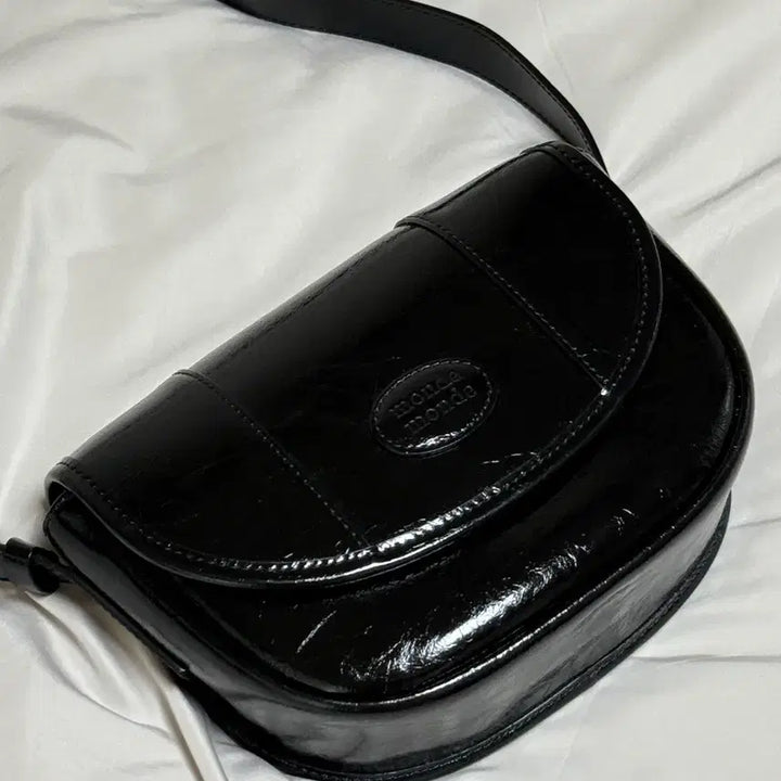 [BUNJANG] Mongmongde Half Moon Mini Bag Black / 몽드몽드 하프문 미니백 블랙(에코백x마지막가격)