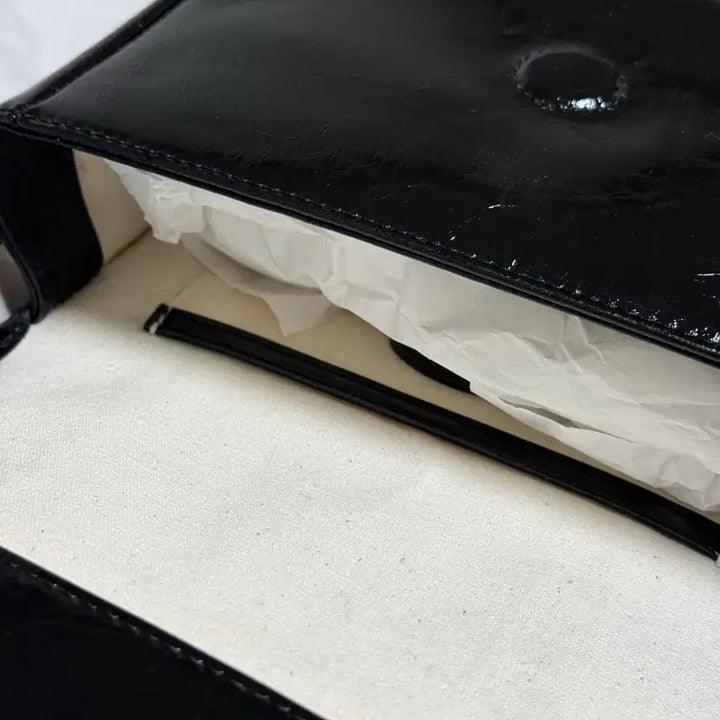 [BUNJANG] Mongmongde Half Moon Mini Bag Black / 몽드몽드 하프문 미니백 블랙