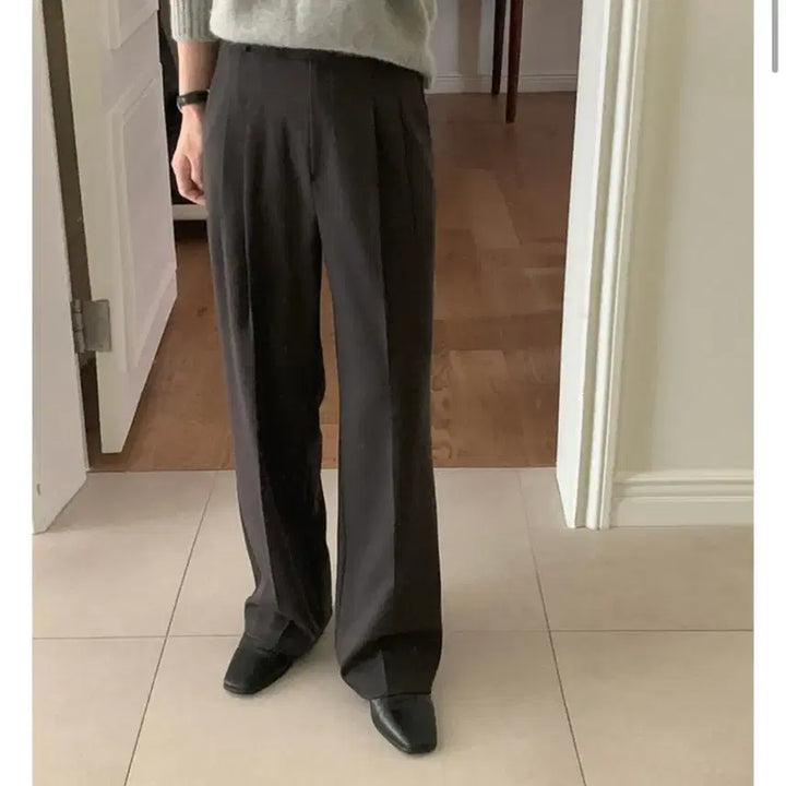 [BUNJANG] Merriaround Winter Two Tuck Slacks / 31일까지/ 메리어라운드 윈터 투턱 슬랙스