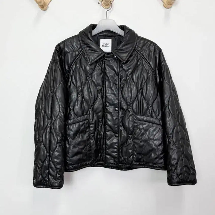 [SOLD OUT] 스튜디오톰보이 퀼팅 레더자켓 23년도