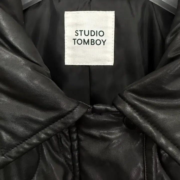 [SOLD OUT] 스튜디오톰보이 퀼팅 레더자켓 23년도