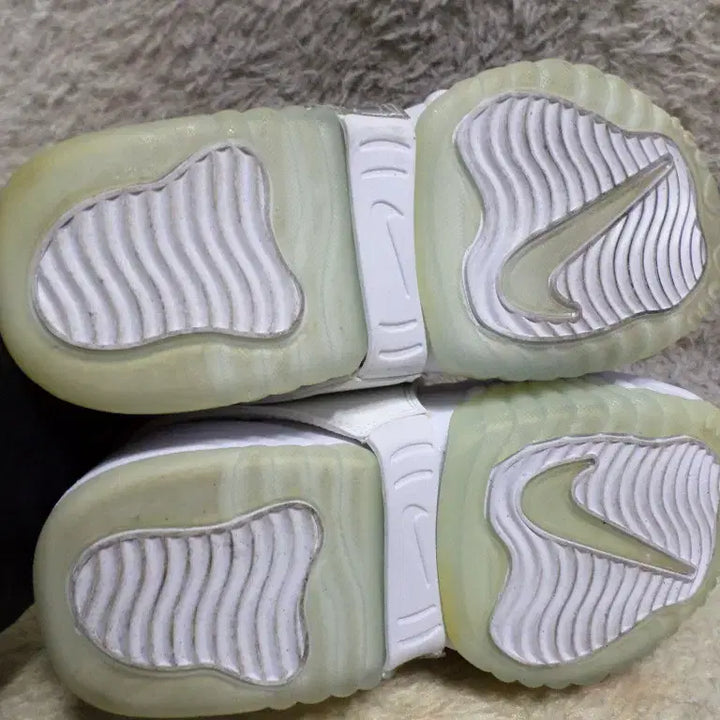 [BUNJANG] Nike Air Adjust Force Sandals White Used Shoes / 후루룩구제 240 나이키 어저스트 포스 샌들 화이트 중고 신발