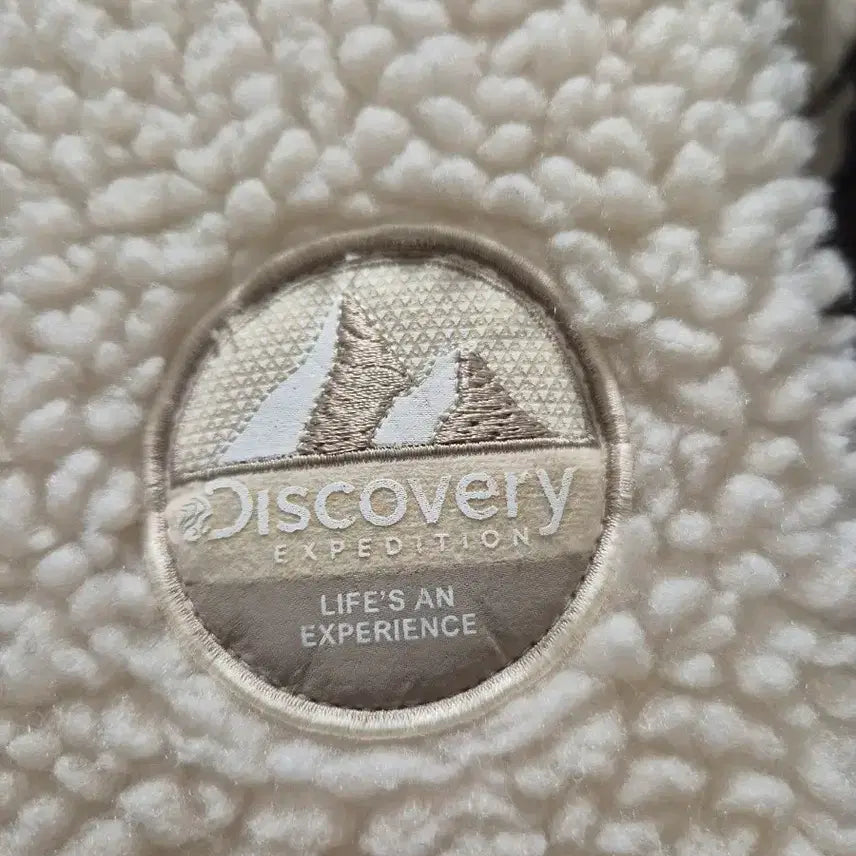 [BUNJANG] Discovery Ivory Fleece Jacket / 디스커버리 아이보리 뽀글이 후리스