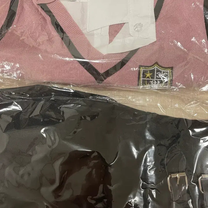 [BUNJANG] Lotte World School Look Set M / (새상품) 롯데월드 갈때 입기 좋은 스쿨룩 M