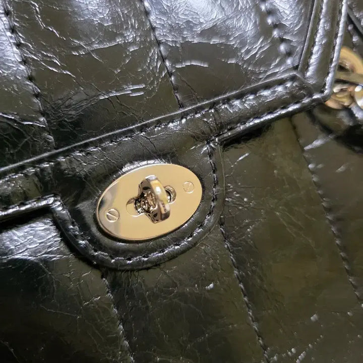 [BUNJANG] Cardinal Red Awllow Bag Black / 카디널레드 아울로백 블랙