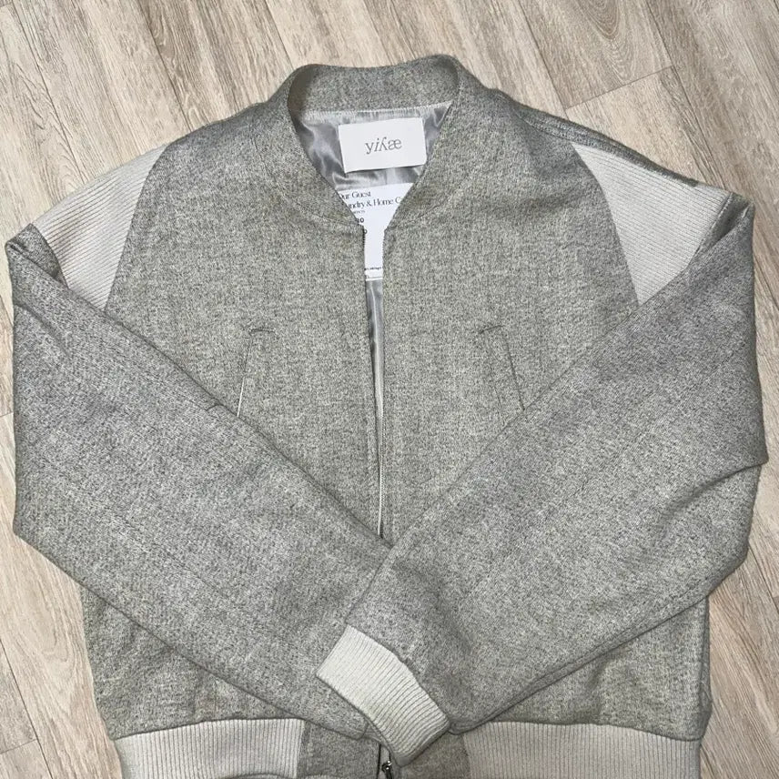 [BUNJANG] Yiyae Bomber Jacket / Yiyae 봄버 자켓