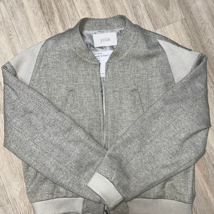 [BUNJANG] Yiyae Bomber Jacket / Yiyae 봄버 자켓