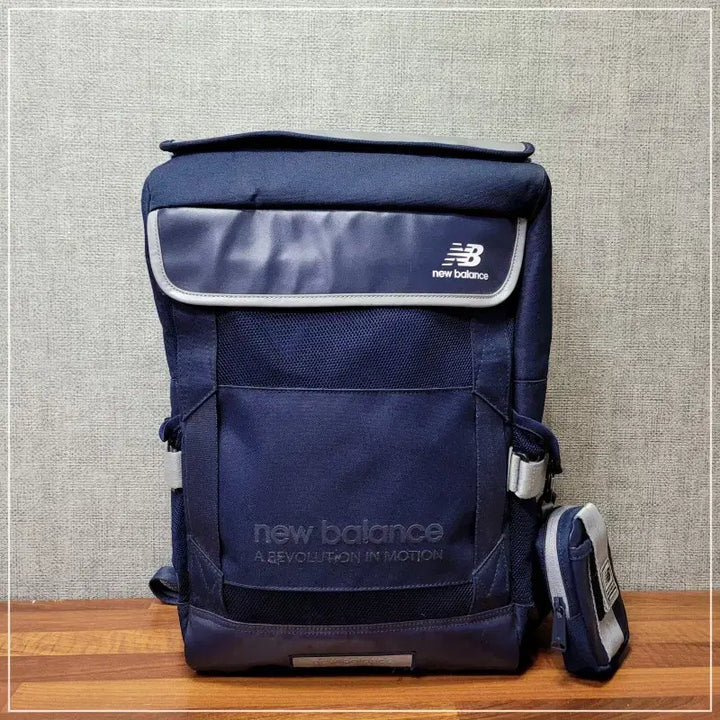 [BUNJANG] New Balance Navy Casual Backpack / @뉴발란스 네이비 캐주얼백팩 책가방 공용