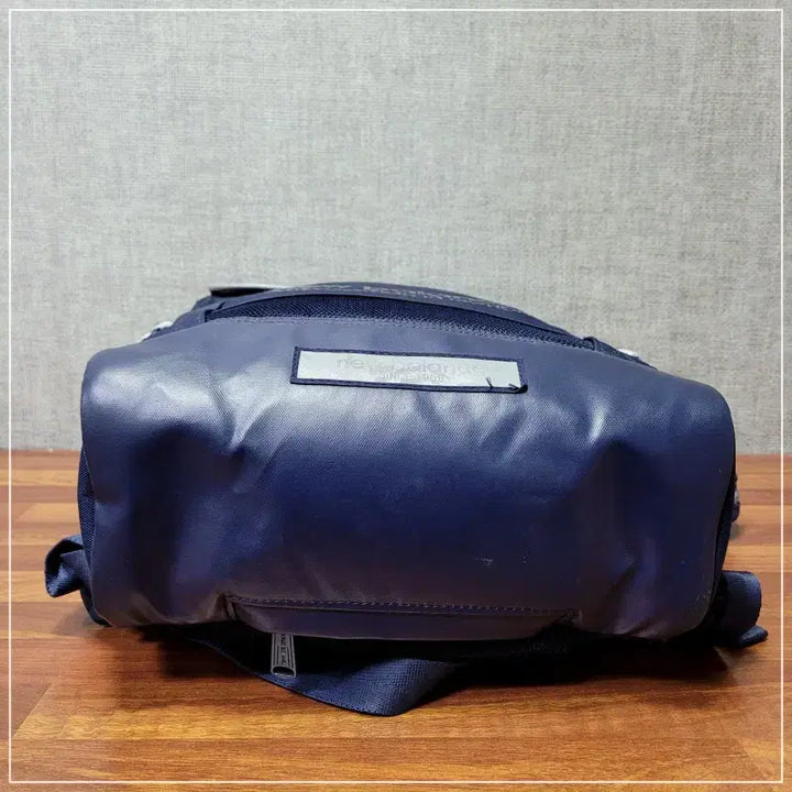 [BUNJANG] New Balance Navy Casual Backpack / @뉴발란스 네이비 캐주얼백팩 책가방 공용