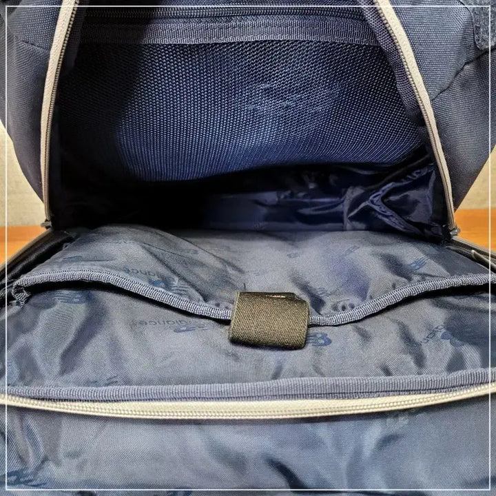 [BUNJANG] New Balance Navy Casual Backpack / @뉴발란스 네이비 캐주얼백팩 책가방 공용