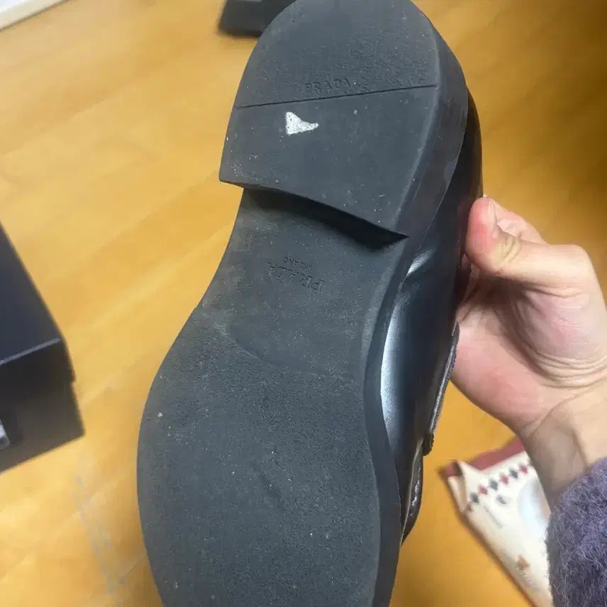 [BUNJANG] Prada Men's Loafers Black 5.5 (250mm) / 프라다 남성 로퍼 블랙 5.5 (250mm)