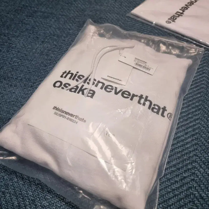 [BUNJANG] thisisneverthat Osaka Exclusive Hoodie / 디스이즈네버댓 오사카 익스클루시브 한정 후드 티